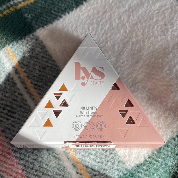 BNIB lys beauty bronzer - Picture 2 of 3